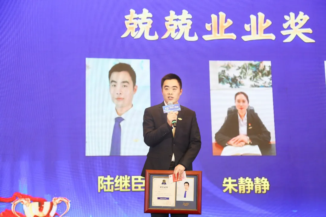 ��������רעΪ����·���ϵ�����ƽ̨